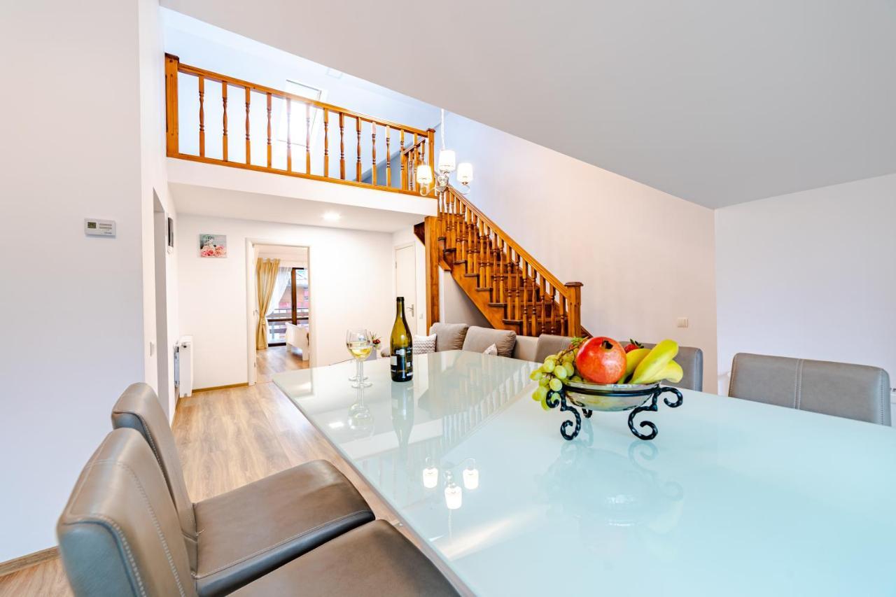 Yael Luxury Apartments 2 Buşteni Buitenkant foto