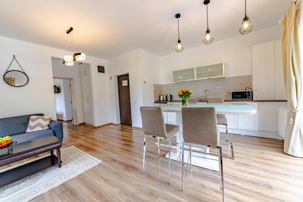 Yael Luxury Apartments 2 Buşteni Buitenkant foto