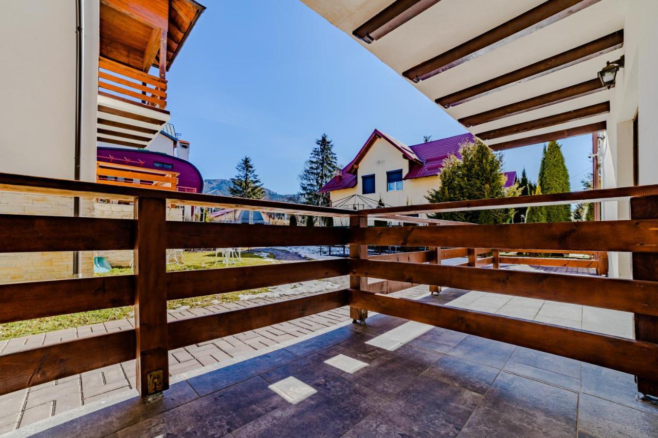 Yael Luxury Apartments 2 Buşteni Buitenkant foto